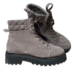 NWOT Vince Camuto Merindil suede quilted moto boots size 10